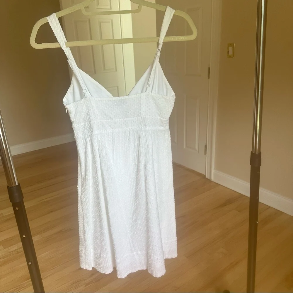 GUESS - Picture 5 of 11